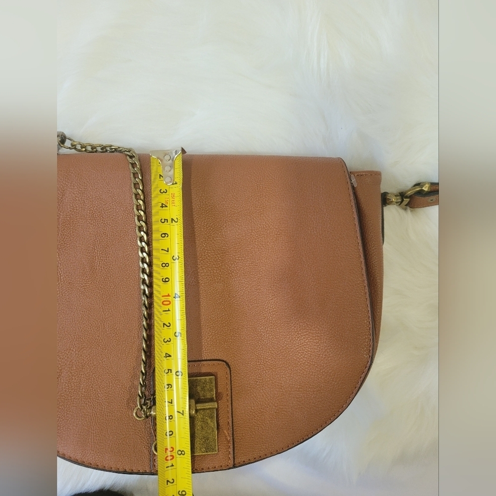 Steve Madden Elegant Tan Leather Shoulder Bag - Picture 11 of 13